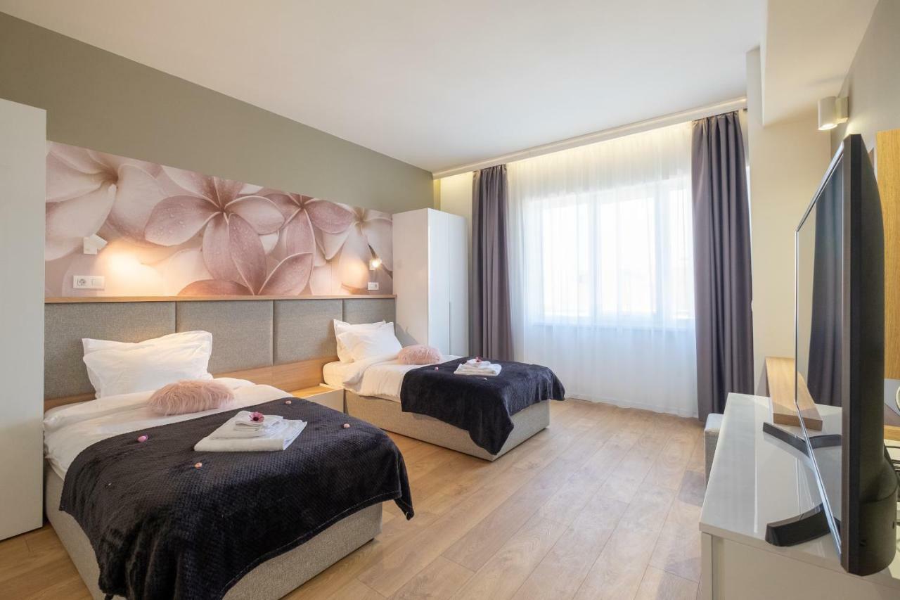 Vitosha Blvd Luxury 2-bedroom, 2-bathroom With Balcony Апартаменти